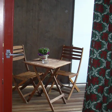 Aparthotel Flora *