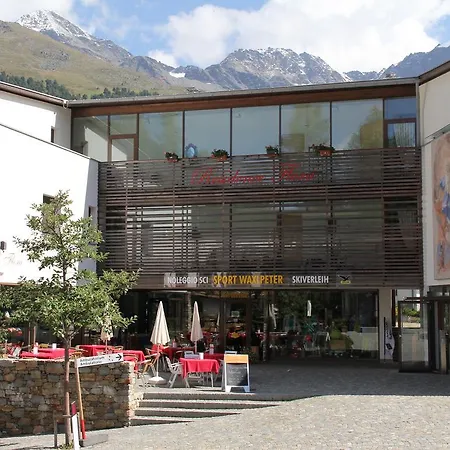 Flora Aparthotel Sulden